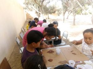 المشروع التنشيطي الموجهة للأطفال بالمناطق الحدودية بعنوان "نخلة أجدادنا يحييها أحفادنا" بالمدرسة الابتدائية عين الكرمة من معتمدية تمغزة